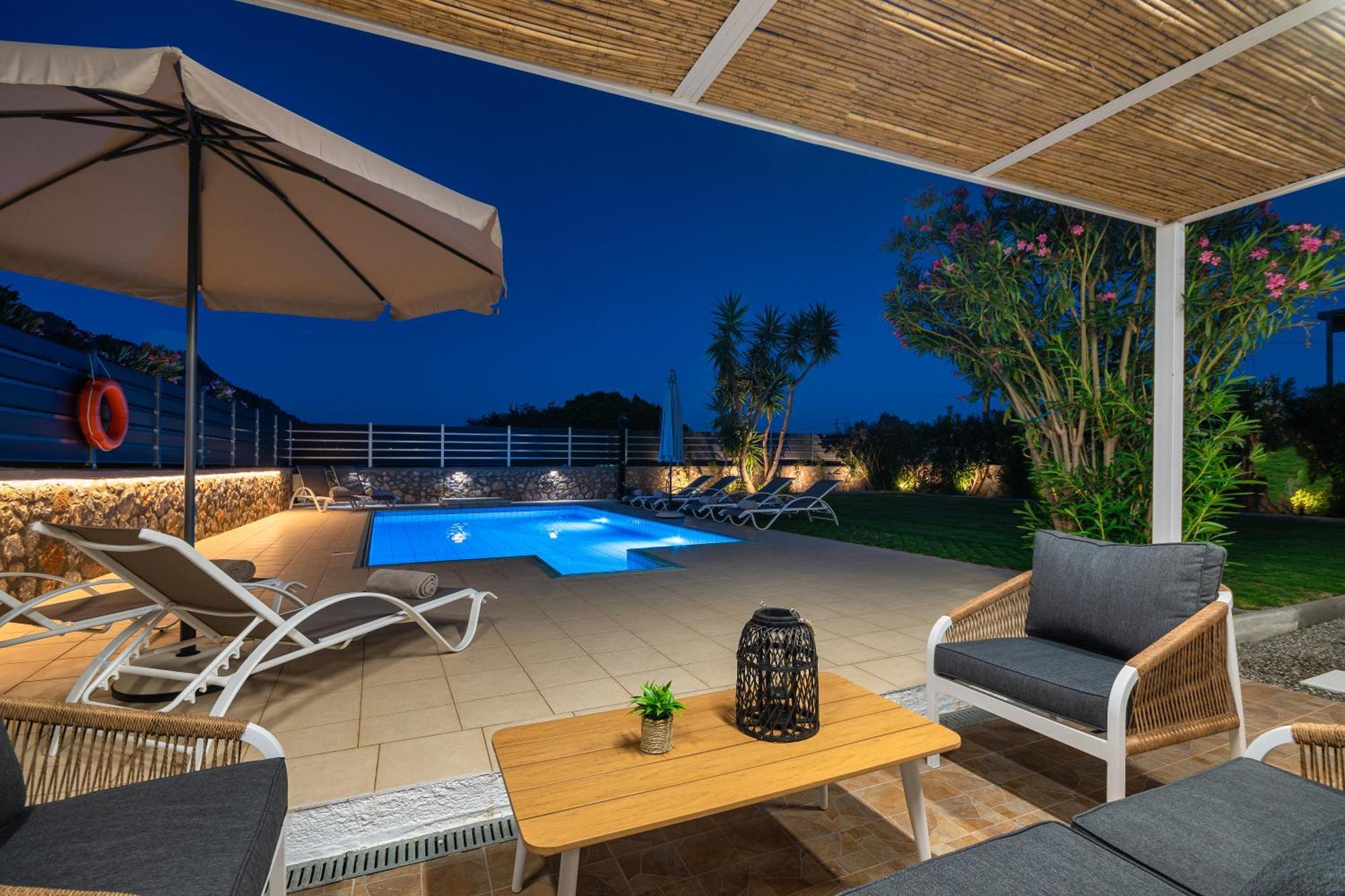 Villa Mariani II - In Lothiarika, Newly Renovated June 2024, Private Pool, Lindos 10 Min, Beach 120M Lardos Exteriör bild