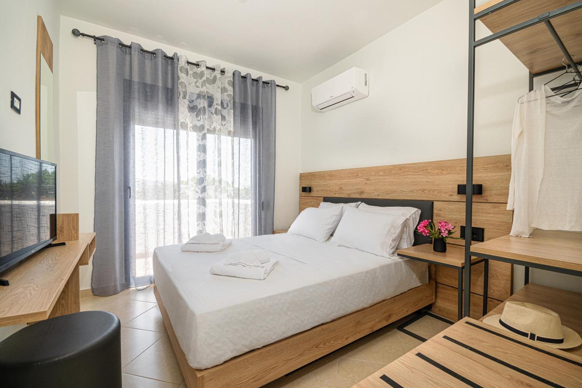 Villa Mariani II - In Lothiarika, Newly Renovated June 2024, Private Pool, Lindos 10 Min, Beach 120M Lardos Exteriör bild