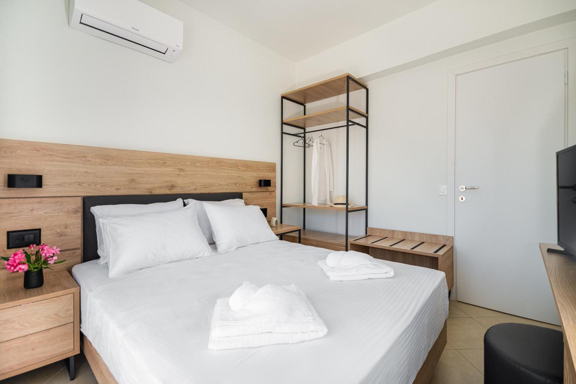 Villa Mariani II - In Lothiarika, Newly Renovated June 2024, Private Pool, Lindos 10 Min, Beach 120M Lardos Exteriör bild