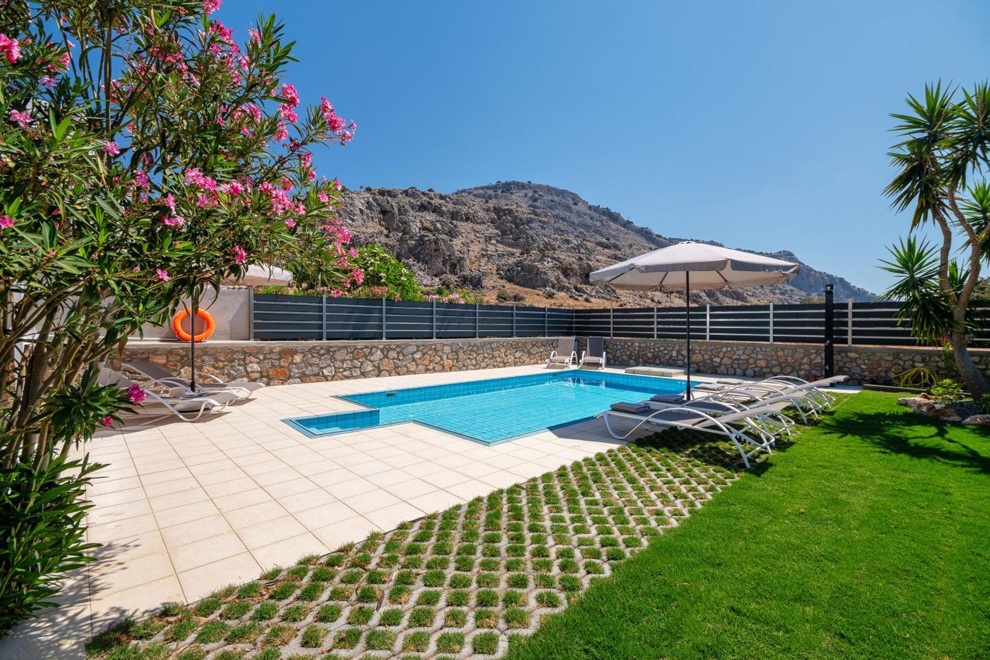 Villa Mariani II - In Lothiarika, Newly Renovated June 2024, Private Pool, Lindos 10 Min, Beach 120M Lardos Exteriör bild