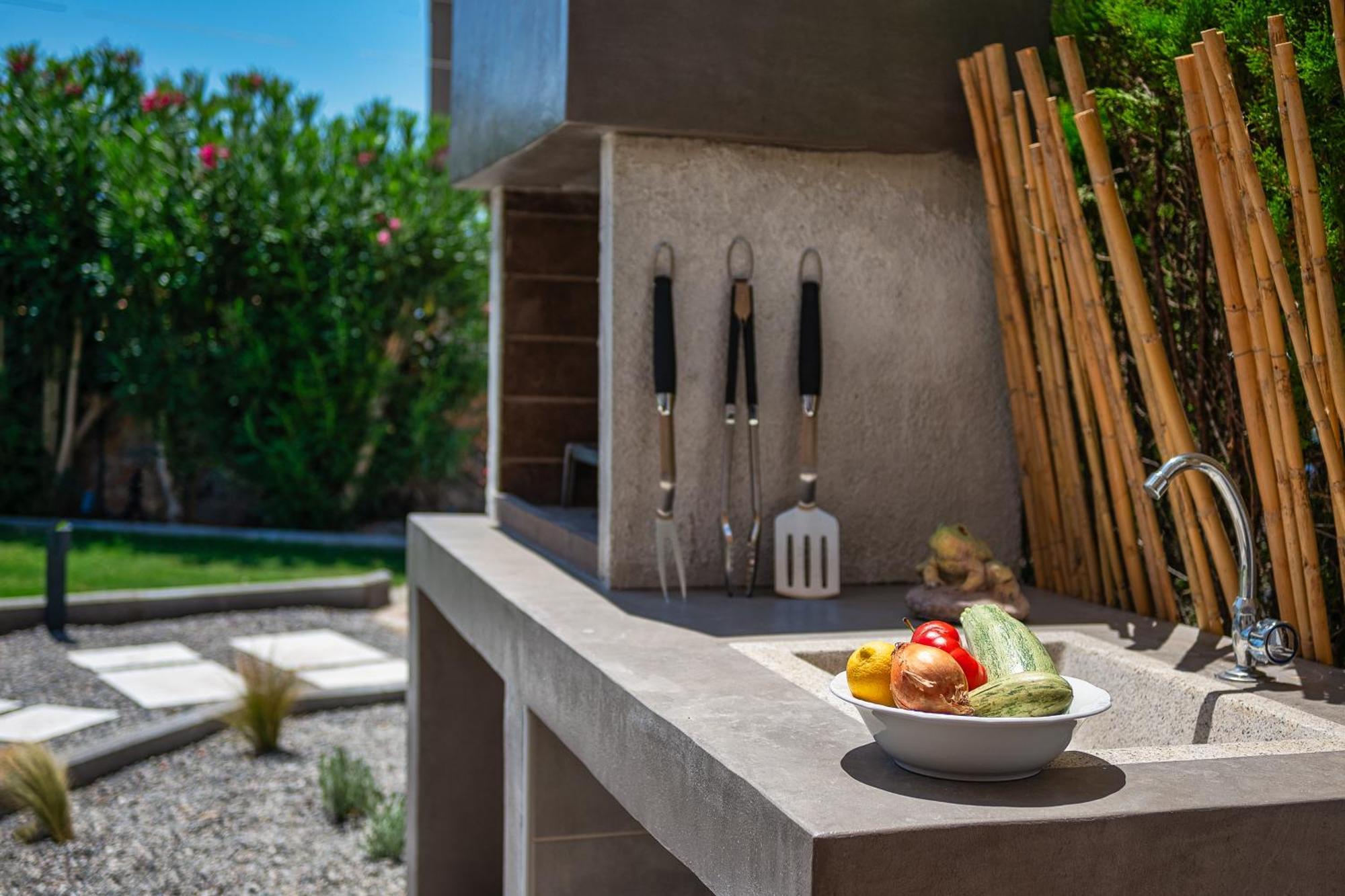 Villa Mariani II - In Lothiarika, Newly Renovated June 2024, Private Pool, Lindos 10 Min, Beach 120M Lardos Exteriör bild