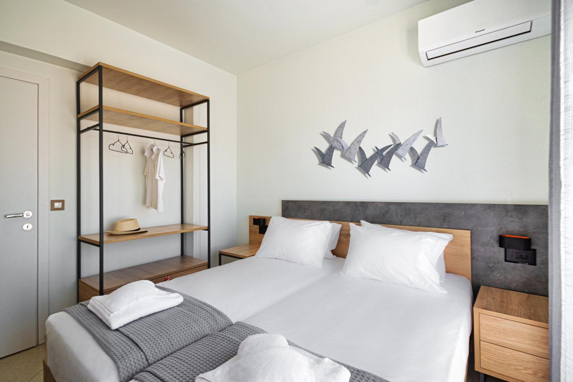 Villa Mariani II - In Lothiarika, Newly Renovated June 2024, Private Pool, Lindos 10 Min, Beach 120M Lardos Exteriör bild